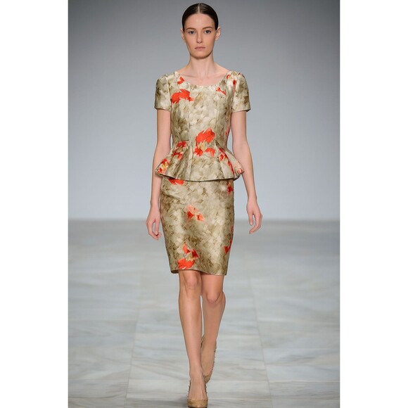 NWOT. Oscar de la Renta Printed Silk Peplum Dress US 4 - Picture 4 of 7